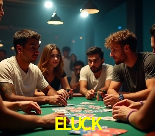 Escena dinámica inspirada en casino con iluminación ELUCK, cartas, fichas e íconos de juegos digitales en un espacio moderno de juegos.